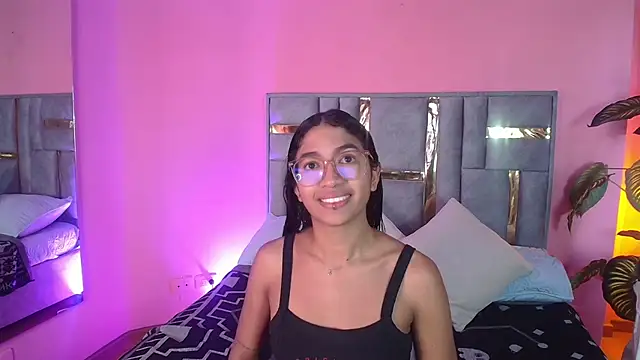 Tyla Ks online show from March 22, 2025, 7:20 pm