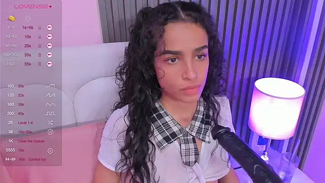 Snapshot of honey_sofii_ chatting on March 12, 2025, 11:31 am honey sofii online show from March 12, 2025, 11:31 am