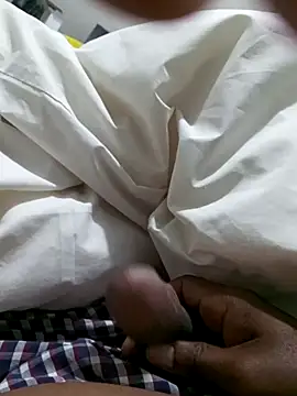 Snapshot of Mthondo-qinile chatting on February 26, 2025, 4:25 am Mthondo-qinile online show from February 26, 2025, 4:25 am