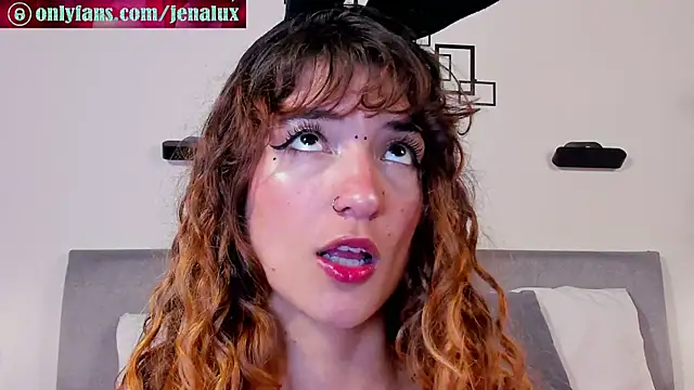 jennalux  online show from April 17, 2026, 12:02 am