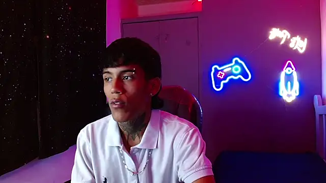 RyanKing19 online show from February 27, 2025, 2:10 am