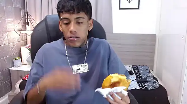 RyanKing19 online show from March 11, 2025, 1:12 pm