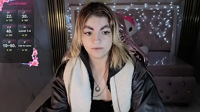 Snapshot of lili_conor_s chatting on November 13, 2025, 3:16 am lili conor s online show from November 13, 2025, 3:16 am