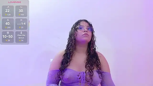 Snapshot of innocenthazel chatting on November 19, 2025, 1:00 pm innocenthazel online show from November 19, 2025, 1:00 pm