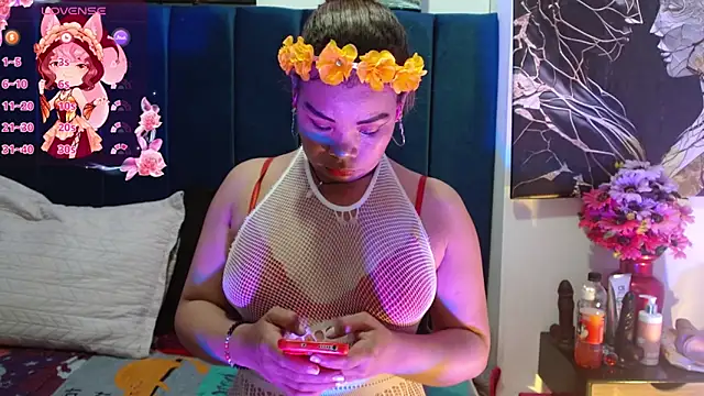 Snapshot of Mariana_star1 chatting on November 6, 2025, 4:35 am Mariana star1 online show from November 6, 2025, 4:35 am