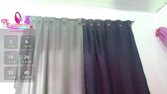 Mariana star1 online show from December 3, 2025, 4:20 am