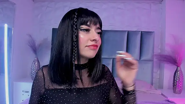 Selene bennet online show from May 7, 2026, 3:34 am