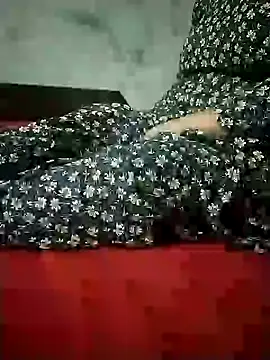 sharnjit299 online show from November 7, 2025, 4:51 pm