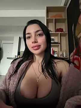 Mia Splash online show from February 9, 2026, 11:47 am