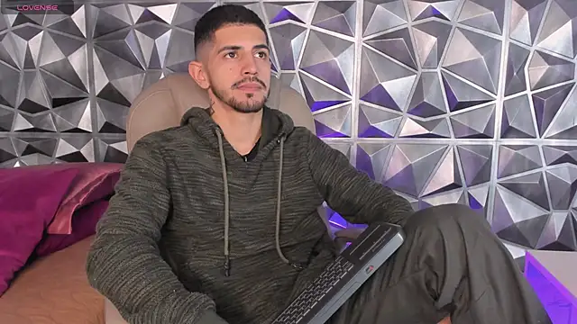 AlejandroStormm online show from March 29, 2026, 8:14 am