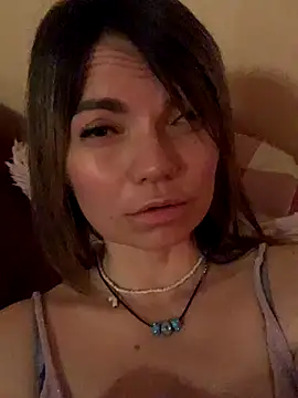 Ella Pearlie online show from October 14, 2025, 10:54 pm