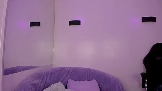 Snapshot of Anniie__Evans chatting on September 24, 2025, 2:09 pm Anniie  Evans online show from September 24, 2025, 2:09 pm