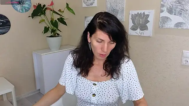 mylady xenia online show from October 5, 2025, 5:44 pm