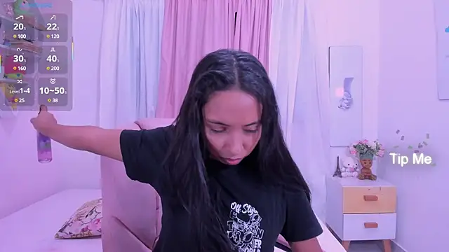 Snapshot of Emma_lorense22 chatting on February 26, 2025, 7:16 pm Emma lorense22 online show from February 26, 2025, 7:16 pm