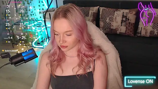 lissallor  online show from October 3, 2025, 12:46 pm