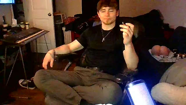 JCstrings online show from March 8, 2025, 4:23 am