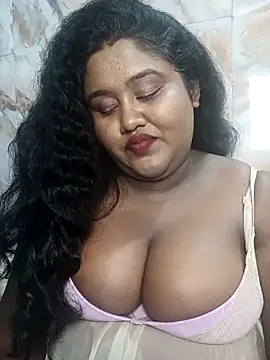 Snapshot of horny_diana chatting on October 17, 2025, 6:10 pm horny diana online show from October 17, 2025, 6:10 pm