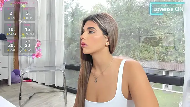 Bella Posh online show from September 10, 2025, 5:18 am