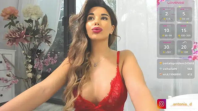 Bella Posh online show from November 10, 2025, 6:23 am