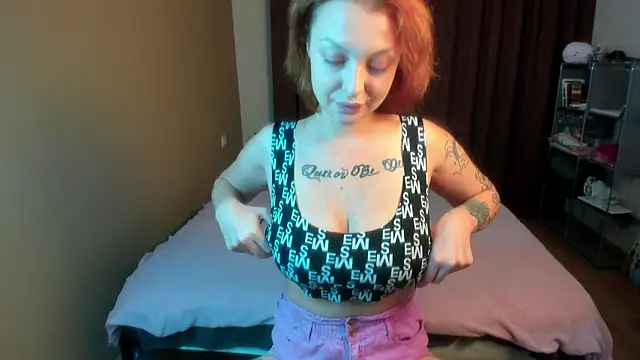 Snapshot of Mystic_Doll chatting on September 26, 2025, 8:24 pm Mystic Doll online show from September 26, 2025, 8:24 pm