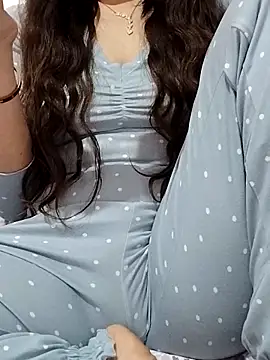 BUSE8821 online show from December 1, 2025, 2:22 pm