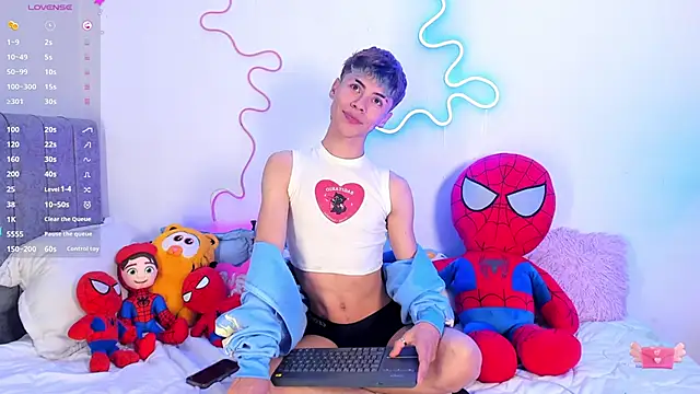 callum 77 online show from September 26, 2025, 7:56 am