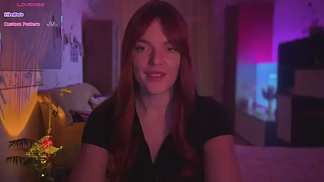 Snapshot of CherryRed_Girl chatting on May 21, 2026, 10:39 pm CherryRed Girl online show from May 21, 2026, 10:39 pm
