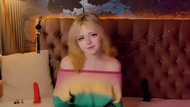 EmilyAngells online show from June 16, 2026, 6:05 am