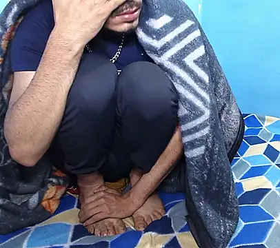 rahulkajuuu0909 online show from February 14, 2026, 4:20 am