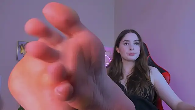 Snapshot of hazel_sullivan chatting on September 22, 2025, 4:31 pm hazel sullivan online show from September 22, 2025, 4:31 pm