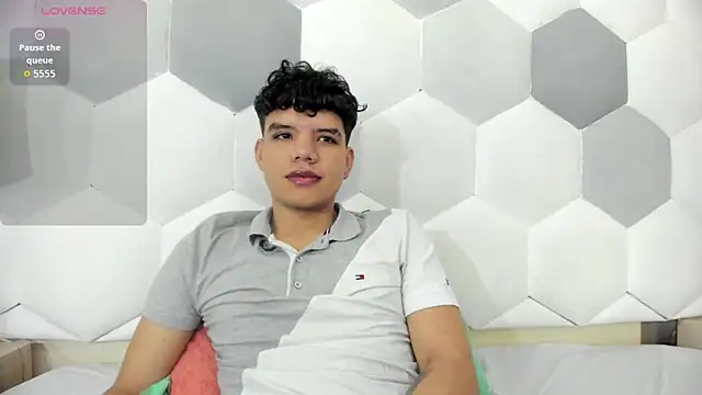 Axel Forte online show from November 8, 2025, 1:22 pm