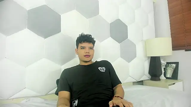 Axel Forte online show from April 4, 2026, 2:03 pm