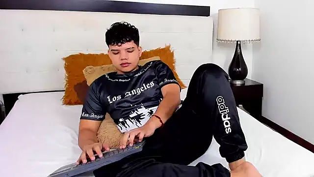 Snapshot of Axel_Forte chatting on May 14, 2026, 1:40 pm Axel Forte online show from May 14, 2026, 1:40 pm