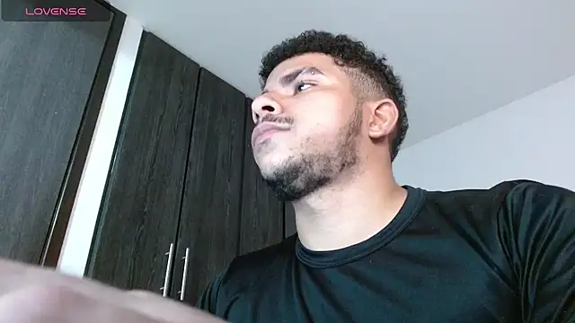 Javier Hot27 online show from February 1, 2026, 3:38 am