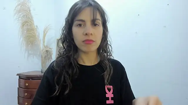 jessyegoldenn online show from January 16, 2026, 6:34 pm