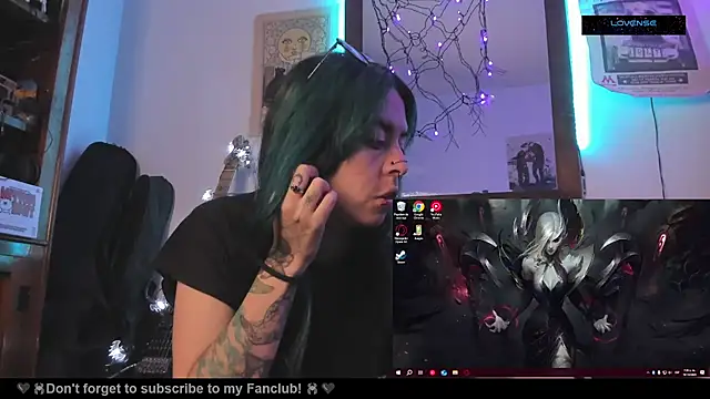 Snapshot of Hisato111 chatting on October 19, 2025, 12:39 pm Hisato111 online show from October 19, 2025, 12:39 pm