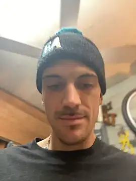 Polaroid White online show from October 30, 2025, 9:44 am