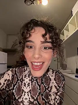 Snapshot of Mazzekyn chatting on March 8, 2025, 2:40 pm Mazzekyn online show from March 8, 2025, 2:40 pm