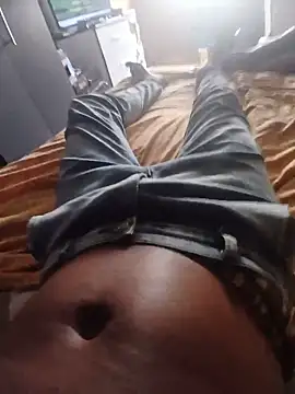 Snapshot of TheBlackT chatting on June 10, 2026, 12:26 pm TheBlackT online show from June 10, 2026, 12:26 pm