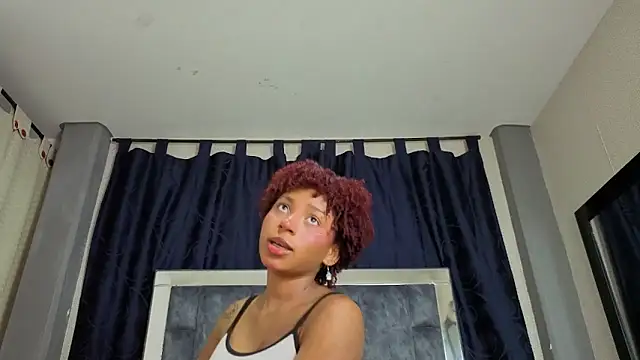 Effie cooper online show from November 10, 2025, 8:30 pm