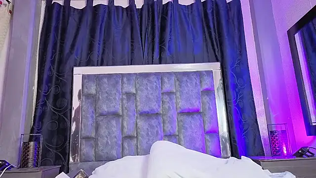 Effie cooper online show from November 25, 2025, 9:48 pm