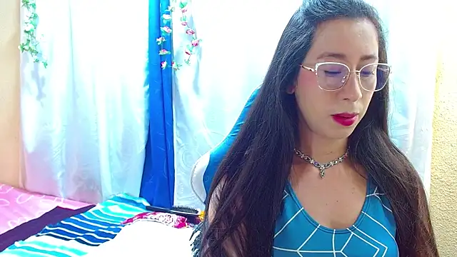 Gia leinn online show from January 12, 2026, 4:45 pm