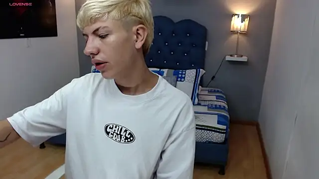 matteo foxx online show from March 1, 2025, 1:18 pm