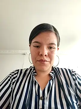 krolay16 online show from October 21, 2025, 7:36 pm