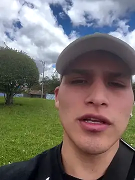 MaxxxSteil online show from September 14, 2025, 5:01 pm