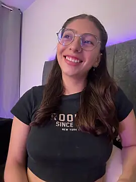 Dirty-Bunnyyy online show from April 20, 2026, 3:09 am