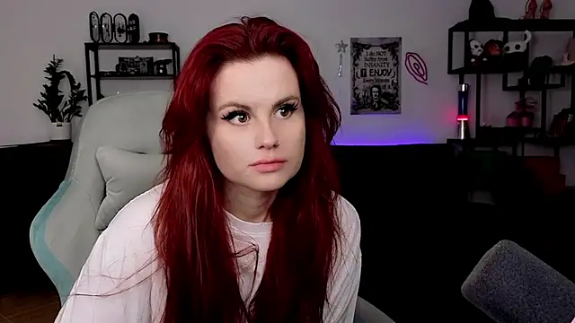 Della Ideal online show from March 31, 2026, 5:02 pm