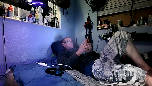 Snapshot of PornStro921 chatting on January 17, 2026, 11:59 am PornStro921 online show from January 17, 2026, 11:59 am