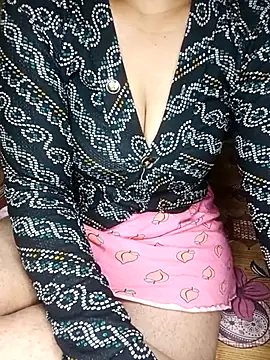 Snapshot of geetha_telugu_kan277 chatting on February 17, 2026, 6:32 am geetha telugu kan277 online show from February 17, 2026, 6:32 am