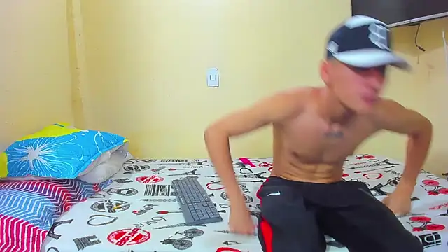 Ixchell dewei online show from September 18, 2025, 11:51 pm